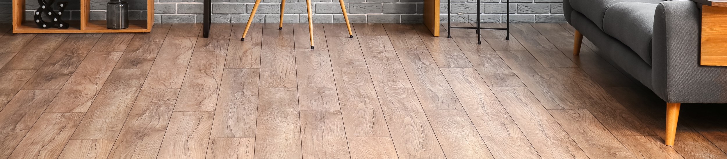 Laminated Flooring In Living Room